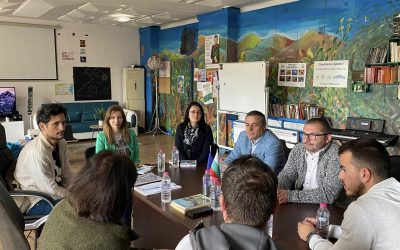 Панелна Дискусия: Събиране на Млади Лидери и Представители на Общността